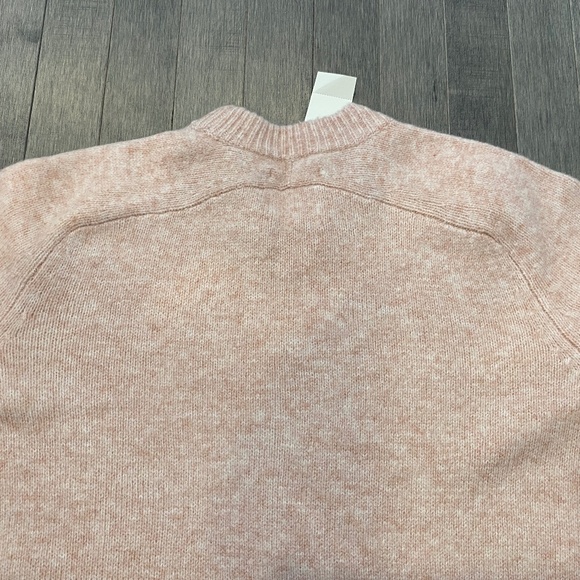 NWT Abercrombie Madeline Crew Sweater - Picture 6 of 10